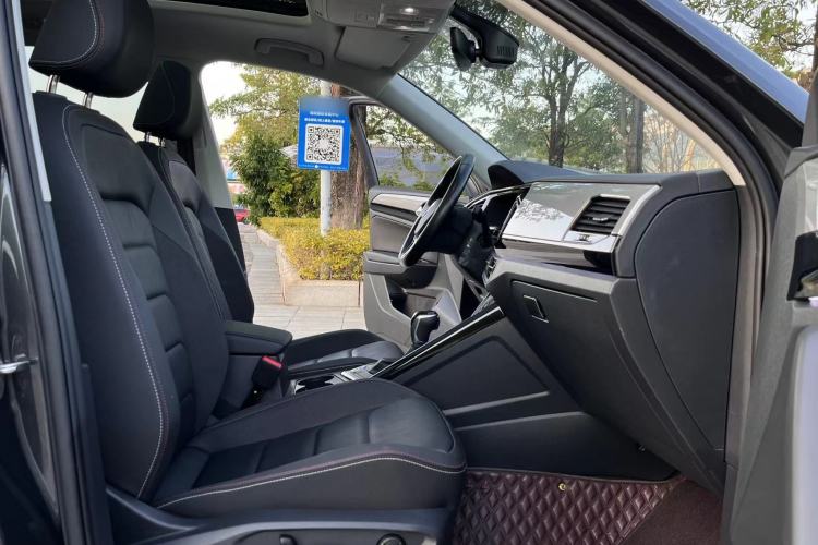 Used Volkswagen Tayron 2022 330TSI Two-Wheel Drive Luxury Smart Connectivity Version