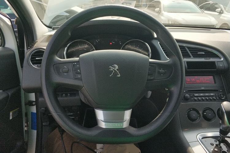 Used Peugeot 3008 2018 2.0L Automatic Classic Edition