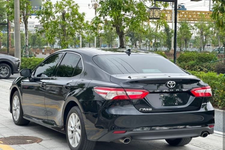 Used Toyota Camry 2022 2.0GVP Premier Edition
