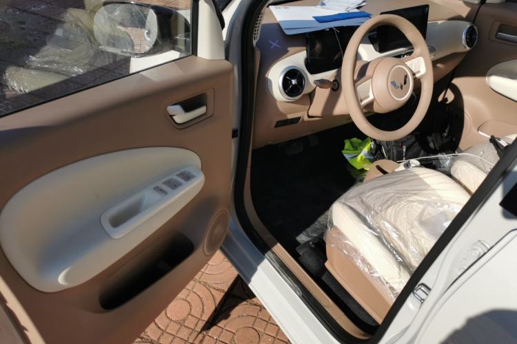 Used Wuling Hongguang MINIEV 2025 Four-Door Version Zhenxiang+ Edition
