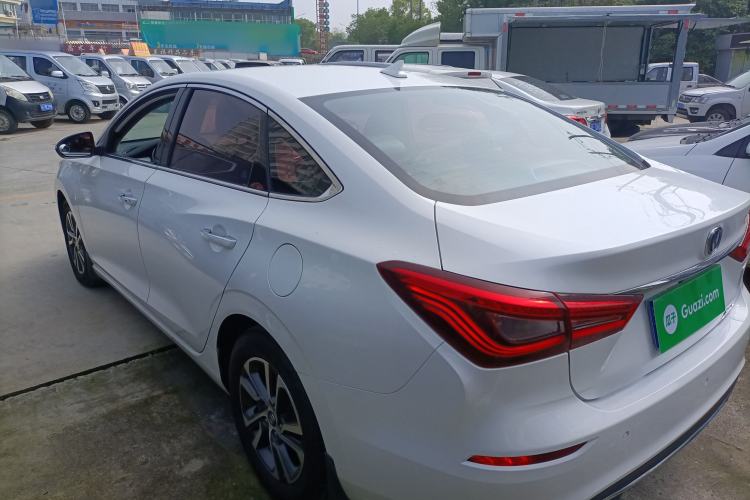 Used CHANGAN Eado 2018 1.6L GDI Manual Fashion Edition Exterior 2