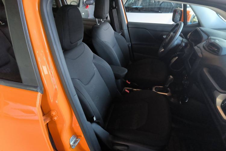 Used Jeep Renegade 2018 Connected Large Screen Version 180T Automatic High-Energy Edition