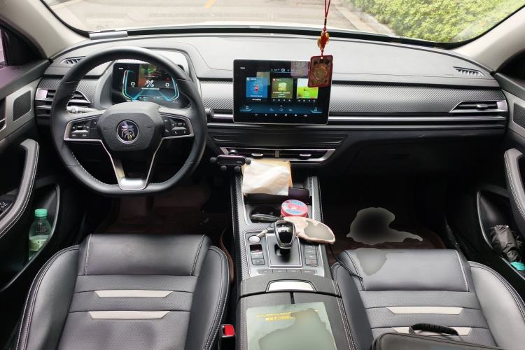 Used BYD Qin Pro New Energy 2019 DM Super Edition 1.5TI Automatic Smart Connect X-Trail Model China V Standard Center Console