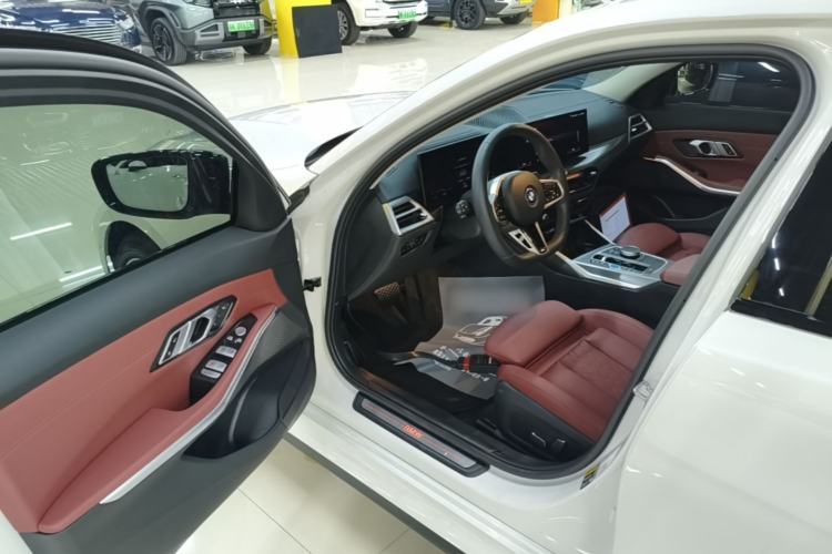 Used BMW i3 2025 eDrive 40 L Midnight Edition Driver Seat