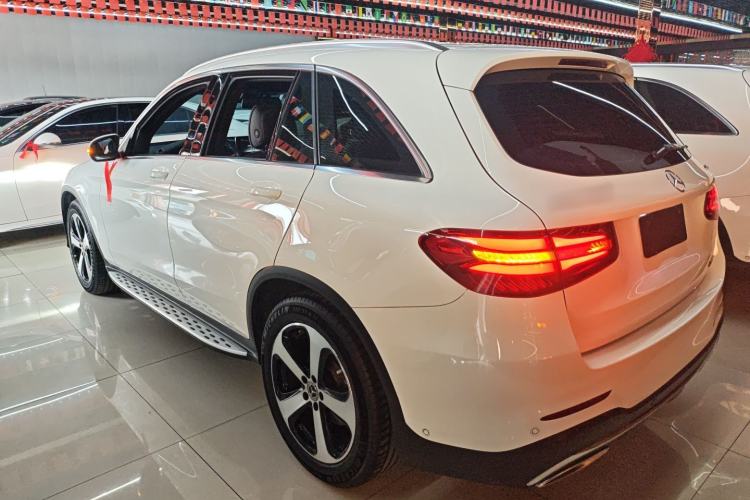 Used Mercedes-Benz GLC 2018 GLC 260 4MATIC Luxury Model