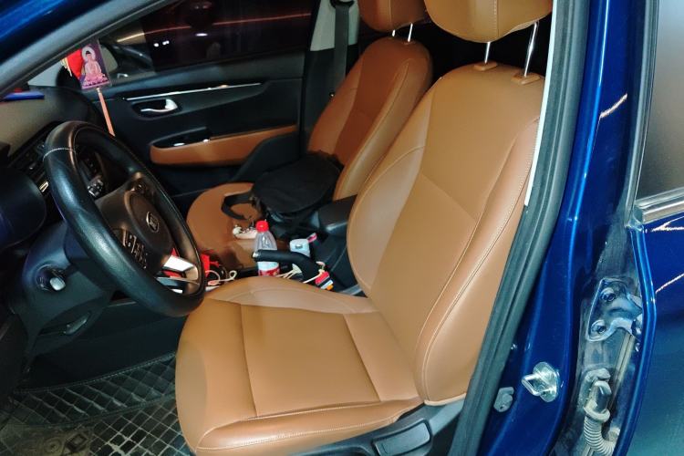 Used Kia KX Cross 2017 1.4L AT GLS Left Front Seat