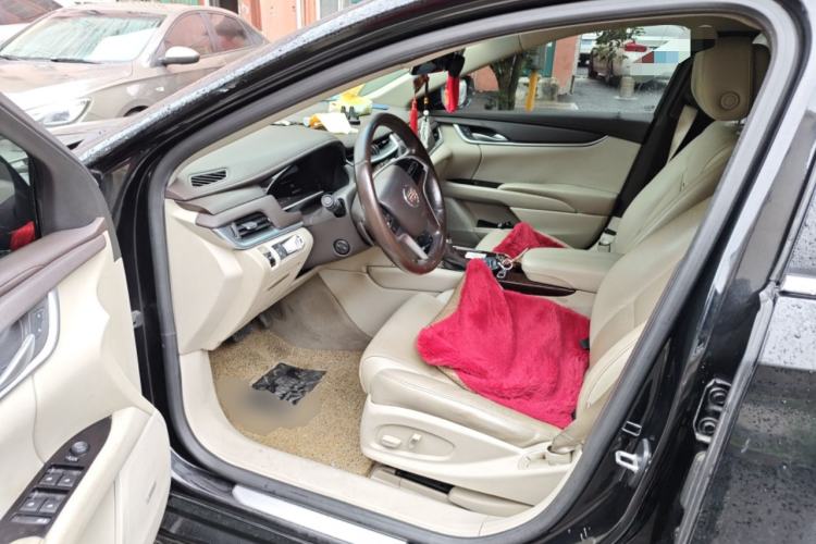 Used Cadillac XTS 2014 28T Comfort Version Driver Seat