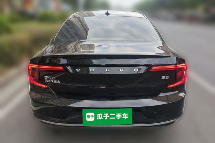 Used Volvo S90 2022 B5 Zhiyi Luxury Edition
