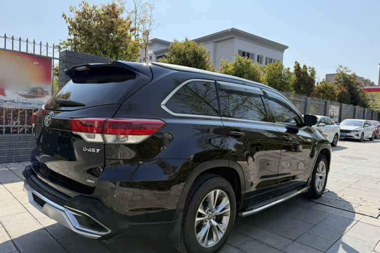 Used Toyota Highlander 2018 2.0T Four-Wheel Drive Elite Edition 7 Seats China VI Standard