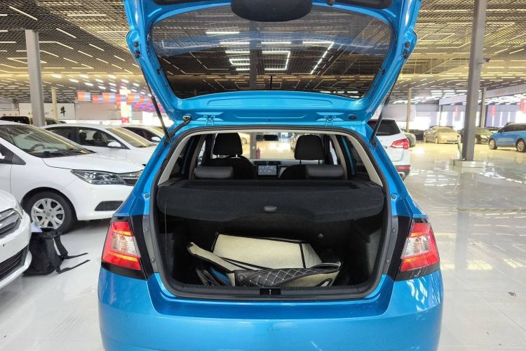 Used Skoda Fabia 2017 1.4L Automatic Car Enjoy Edition
