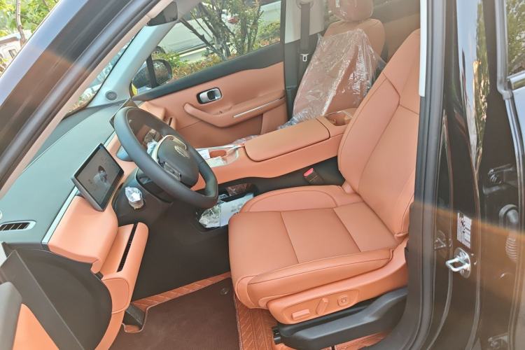 Used Leapmotor C16 2026 Extended-Range 280 LiDAR Zhizun Edition 6 Seats