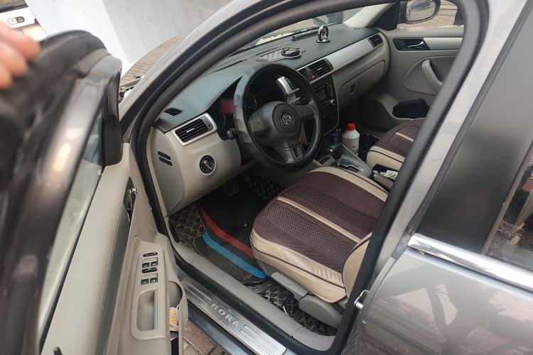 Used Volkswagen Bora 2012 1.6L Automatic Fashion Edition