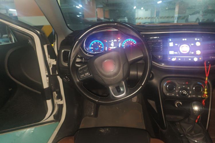 Used Fiat Viaggio 2015 1.4T Manual Jingxiang Edition
