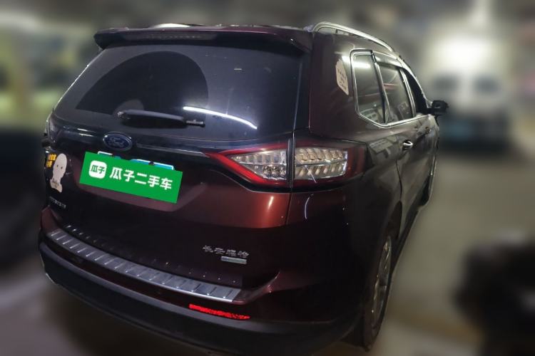 Used Ford Edge 2015 2.0T GTDi Two-Wheel-Drive High-Line Version
