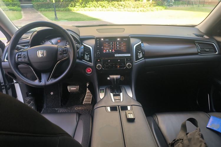 Used Honda Avancier 2017 240TURBO Two-Wheel Drive Premium Edition