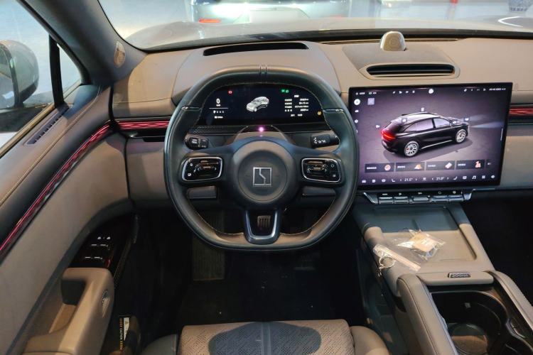 Used Zeekr 7X 2025 100 kWh Long-Range Rear-Wheel Drive with Intelligent Driving Features