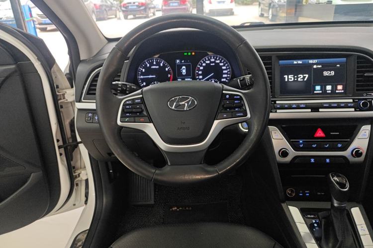 Used Hyundai Elantra (6th Generation / Lingdong) 2016 1.6L Automatic ZhiXuan · Luxury Version