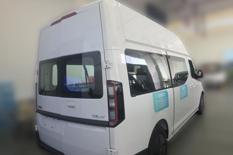 Used Farizon Super VAN 2025 Model, Zhifu Edition, Mid-axle High-roof, 68 kWh, Zhixin Rear