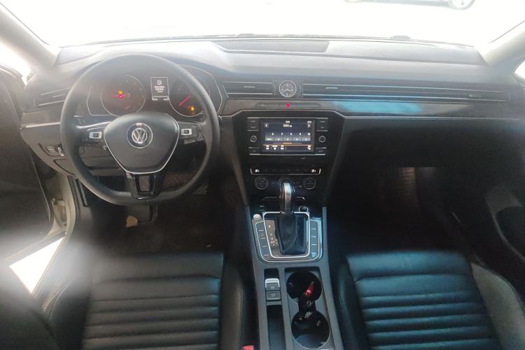 Used Volkswagen Magotan 2018 Facelift 330TSI DSG Luxury Model