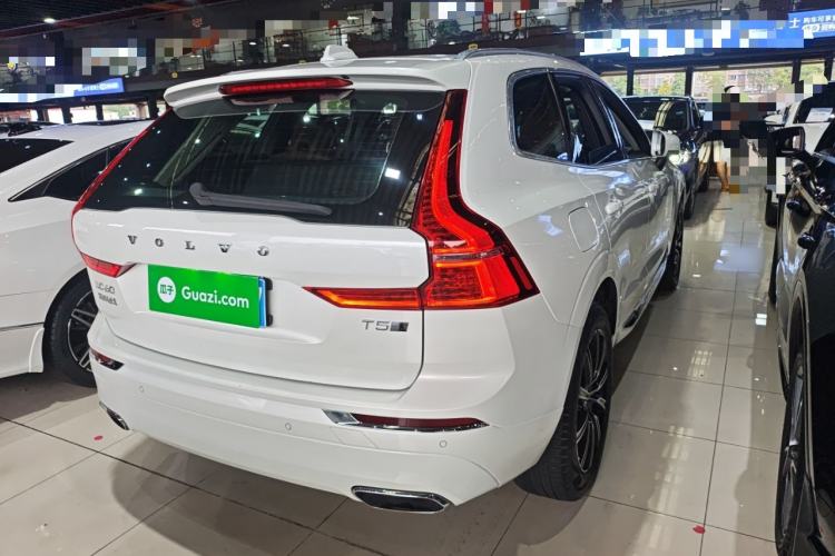 Used Volvo XC60 2020 T5 4x4 Smart Luxury Edition Rear Right 45 Deg