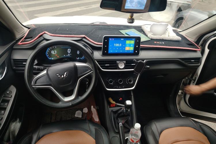 Used Wuling Hongguang S3 2018 1.5T Manual Comfort Model China V Standard