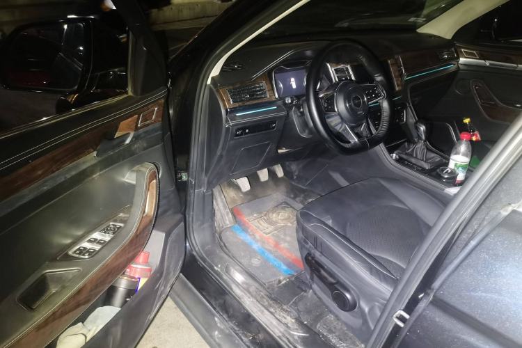 Used Zotye Domy X7 2017 1.8T Manual Luxury Model
