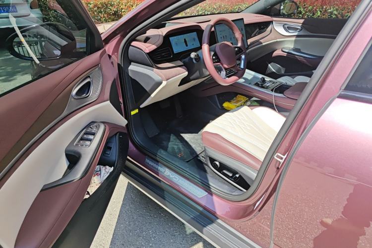 Used BYD Seal 2023 DM-i 1.5T 121km Flagship Model
