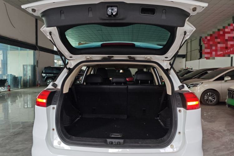 Used Geely Auto Emgrand X7 Sport 2016 2.0L Manual ZhiShang Version Trunk