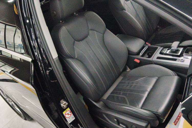 Used Audi Q5L 2022 40T Fashionable and Dynamic Model
