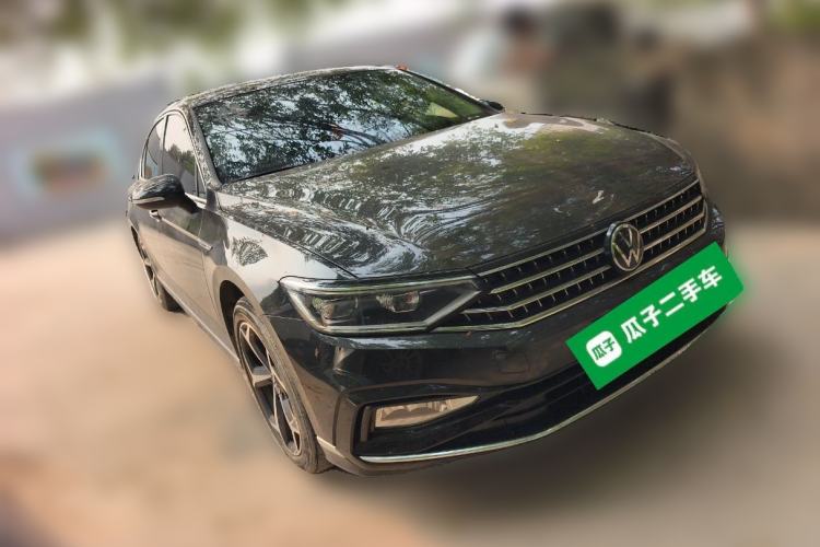 Used Volkswagen Magotan 2023 2 Million Units Commemorative Edition 330TSI DSG Luxury Version Exterior 2