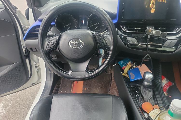 Used Toyota IZOA 2020 2.0L Yichi Version