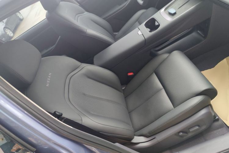 Used Nissan N6 2026 Model 180 Max Right Front Seat