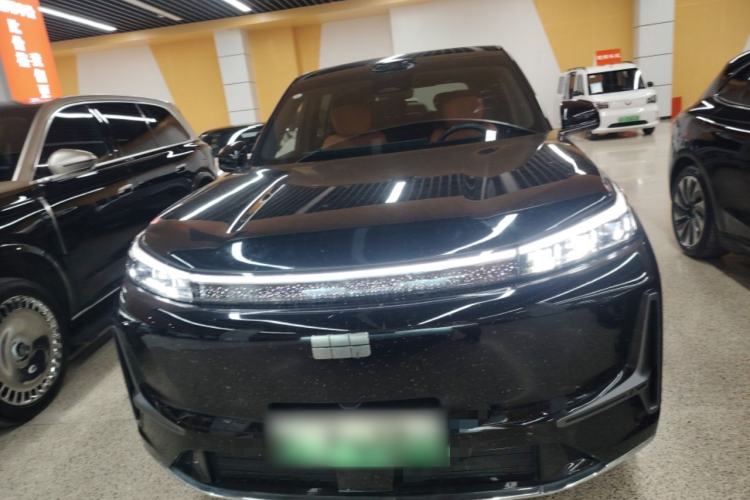 Used Geely Galaxy M9 2025 Model 210km Four-Wheel-Drive Leading Edition
