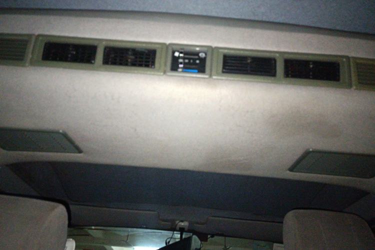 Used King Long Golden Way 2014 2.2L CNG Long-Wheelbase Entrepreneurial Version XG491 Headliner