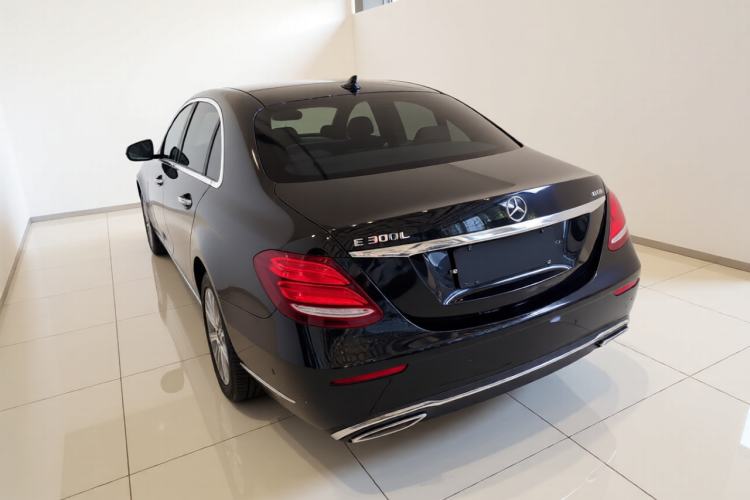 Used Mercedes-Benz E-Class 2020 E 260 L
