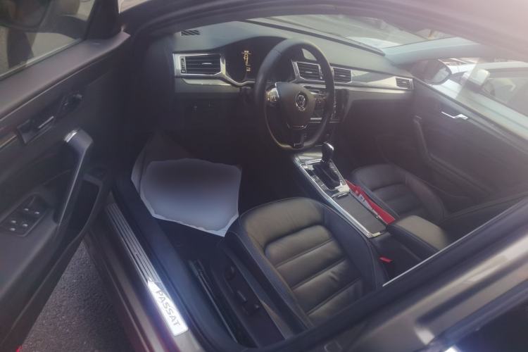 Used Volkswagen Passat 2017 330TSI DSG Luxury Edition