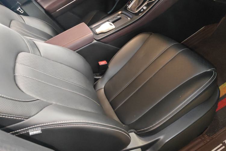 Used GAC Trumpchi M6 2021 PRO 270T DCT Luxury Edition
