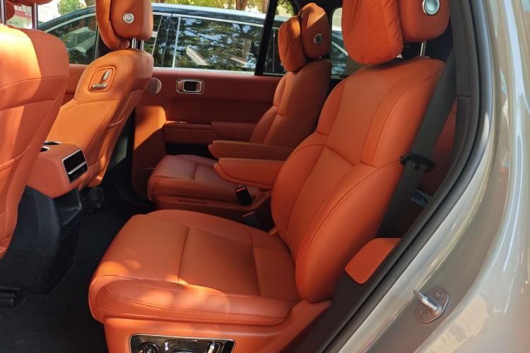 Used Li Auto L8 2023 Pro Model
