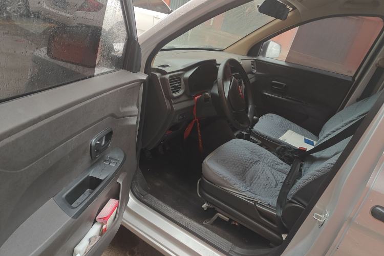 Used Wuling Hongguang V 2021 1.5L Jingqu Edition Enclosed-Window Vehicle LAR
