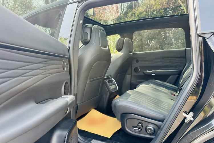 Used EXEED Star Era ET 2024 Extended-Range 240 Ultra All-Wheel Drive Interior 2