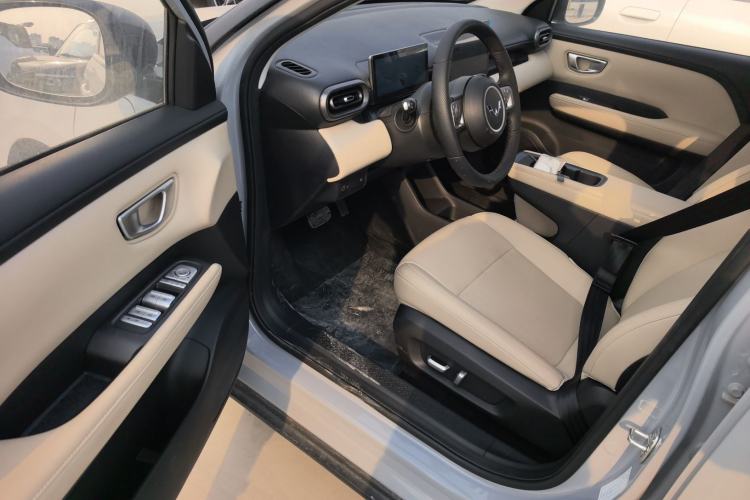 Used Wuling Bingo PLUS 2024 401 km Range 5-Seater Version