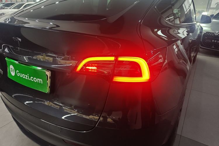 Used Tesla Model Y 2024 Rear-Wheel-Drive Version Right Rear Taillight