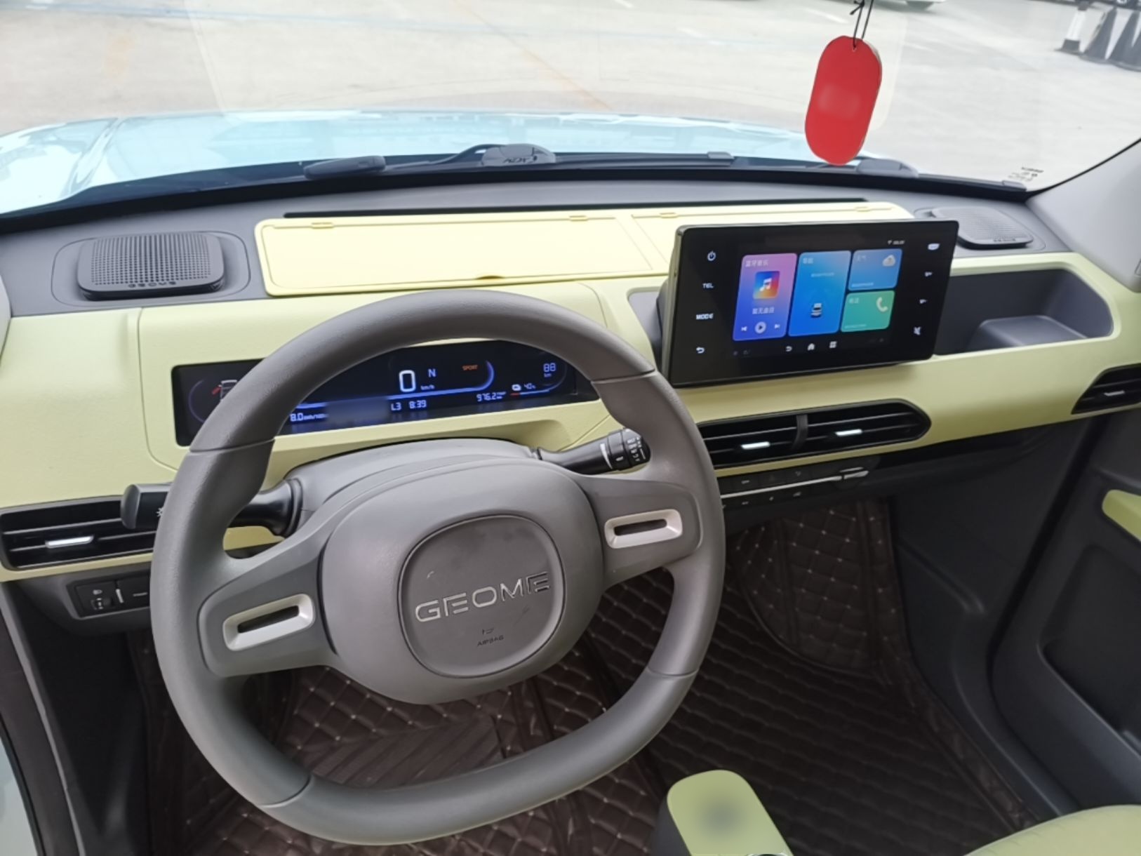 Geely Galaxy Panda 2024 Panda Mini 200km Endurance Bear — снимка 12