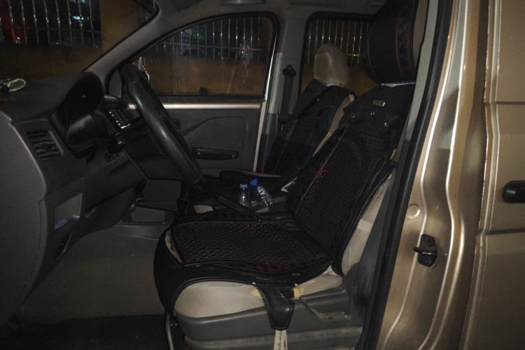 Used Wuling Rongguang V 2016 1.2L Practical Model Non-Power-Assisted Left Front Seat