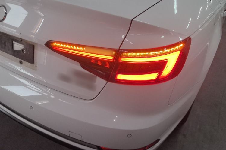 Used Audi A4L 2019 35 TFSI Ambition China VI