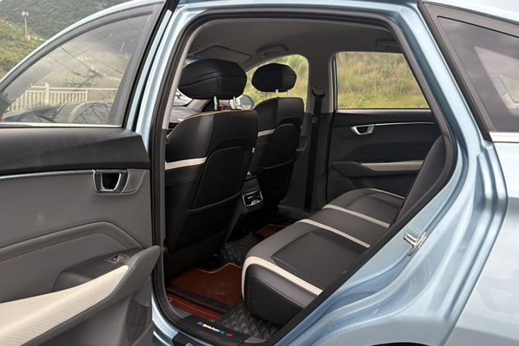 Used Baojun RC-6 2019 1.5T CVT 24-Hour Online Luxury Edition