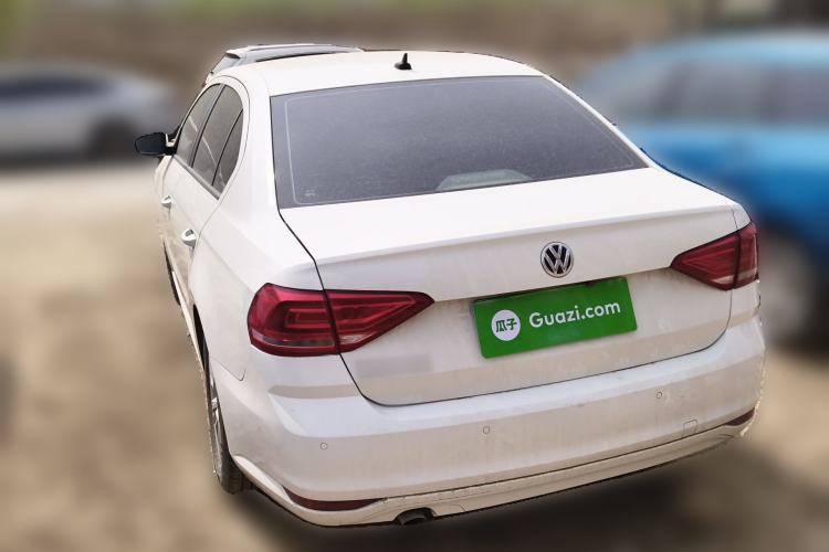 Used Volkswagen Lavida 2017 1.6L Manual Fashion Edition
