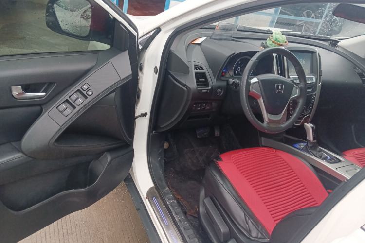 Used Luxgen U6 SUV 2015 1.8T Fashion Edition Driver Seat