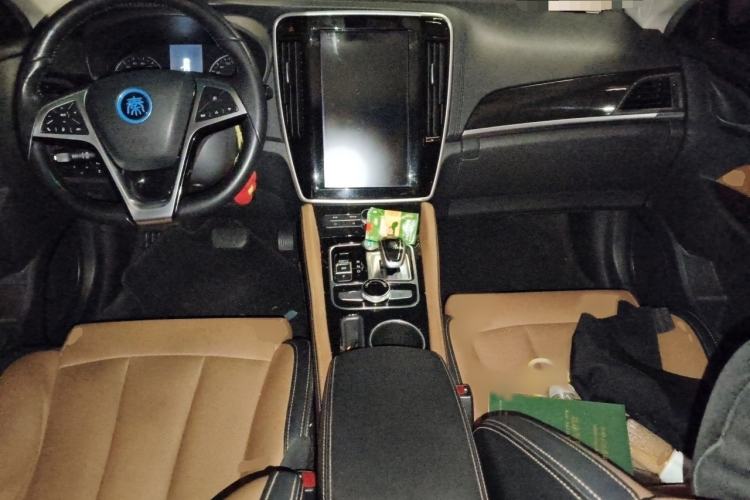 Used BYD Qin New Energy 2017 1.5T Luxury Model
