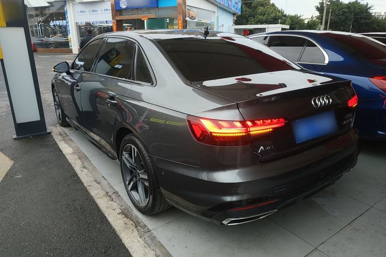 Used Audi A4L 2022 40 TFSI Luxury Dynamic Model
